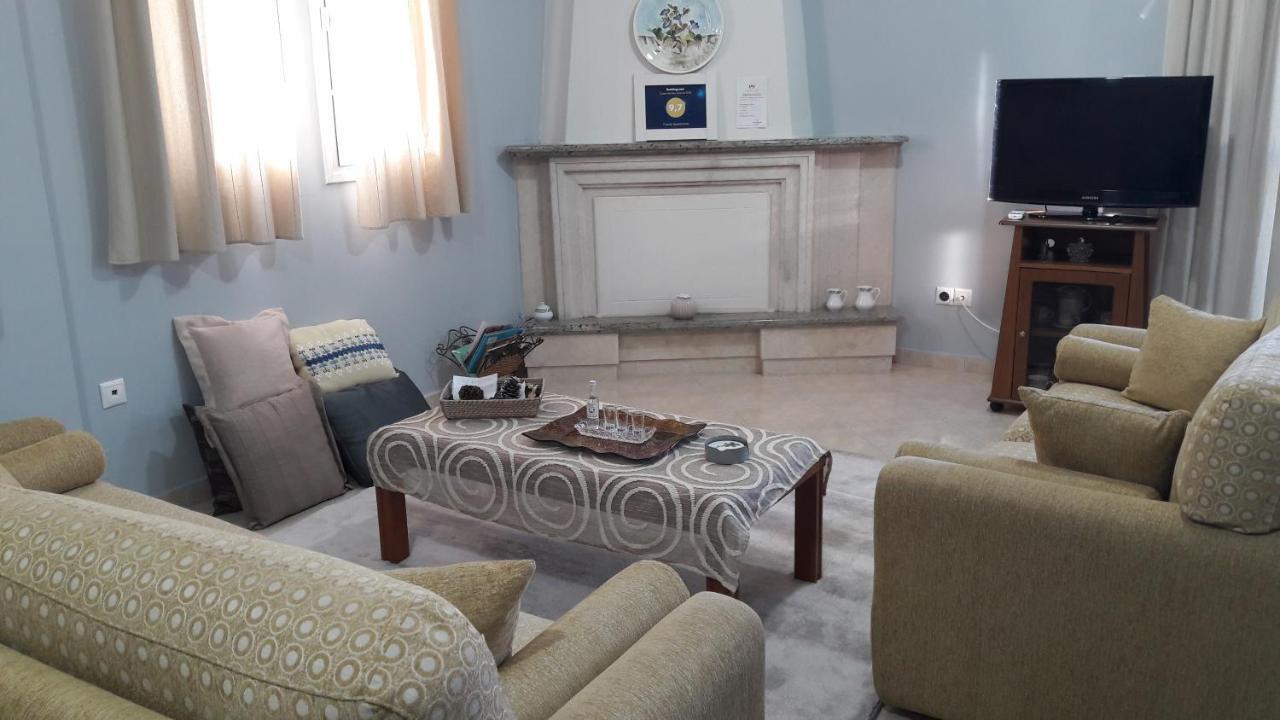 Family Apartments Mesolóngion 외부 사진